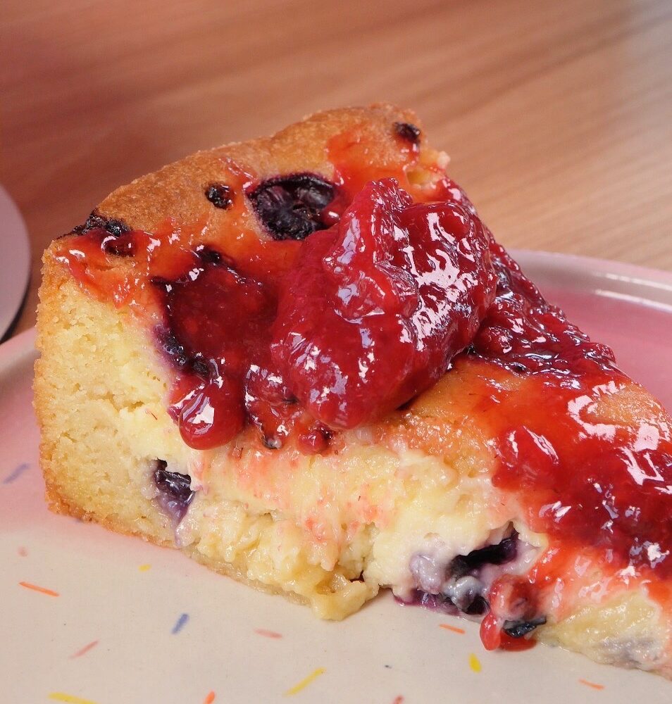 Cookie Cake frambuesas, blueberries y cheesecake.