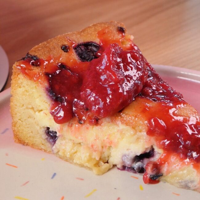 Cookie Cake frambuesas, blueberries y cheesecake.